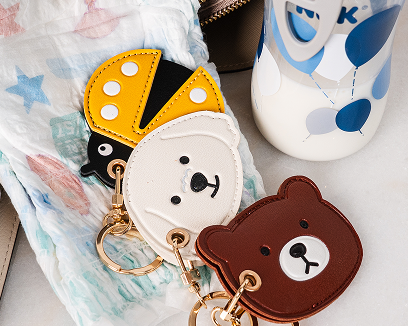 Little Explorer Universal Tracker Charm — Yellow Ladybug — product image 4