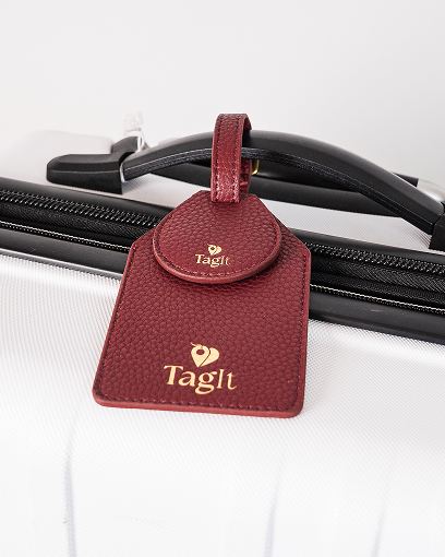 Wayfinder Vegan Pebble Leather AirTag Luggage Tag — Burgundy — product image 5