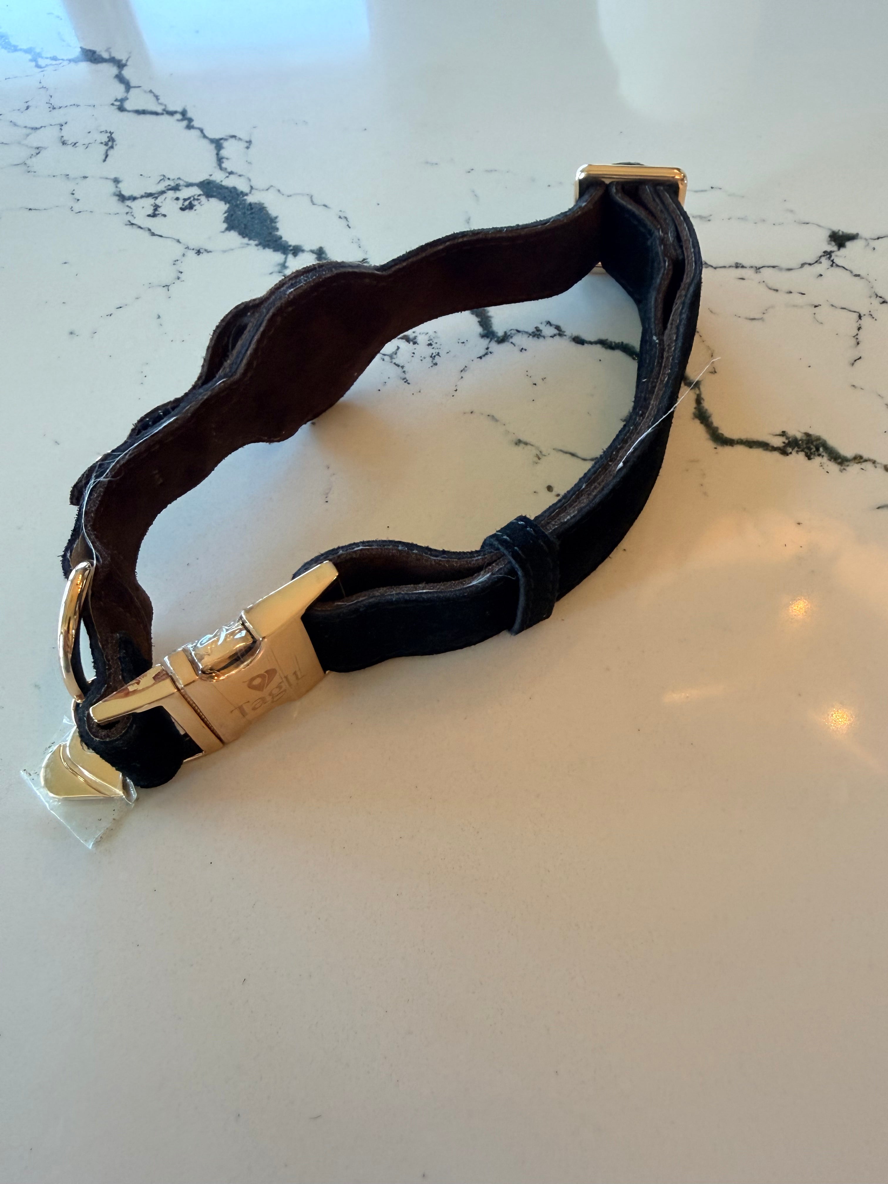 Heirloom Suede AirTag Dog Collar — Black & Coffee — product image 5