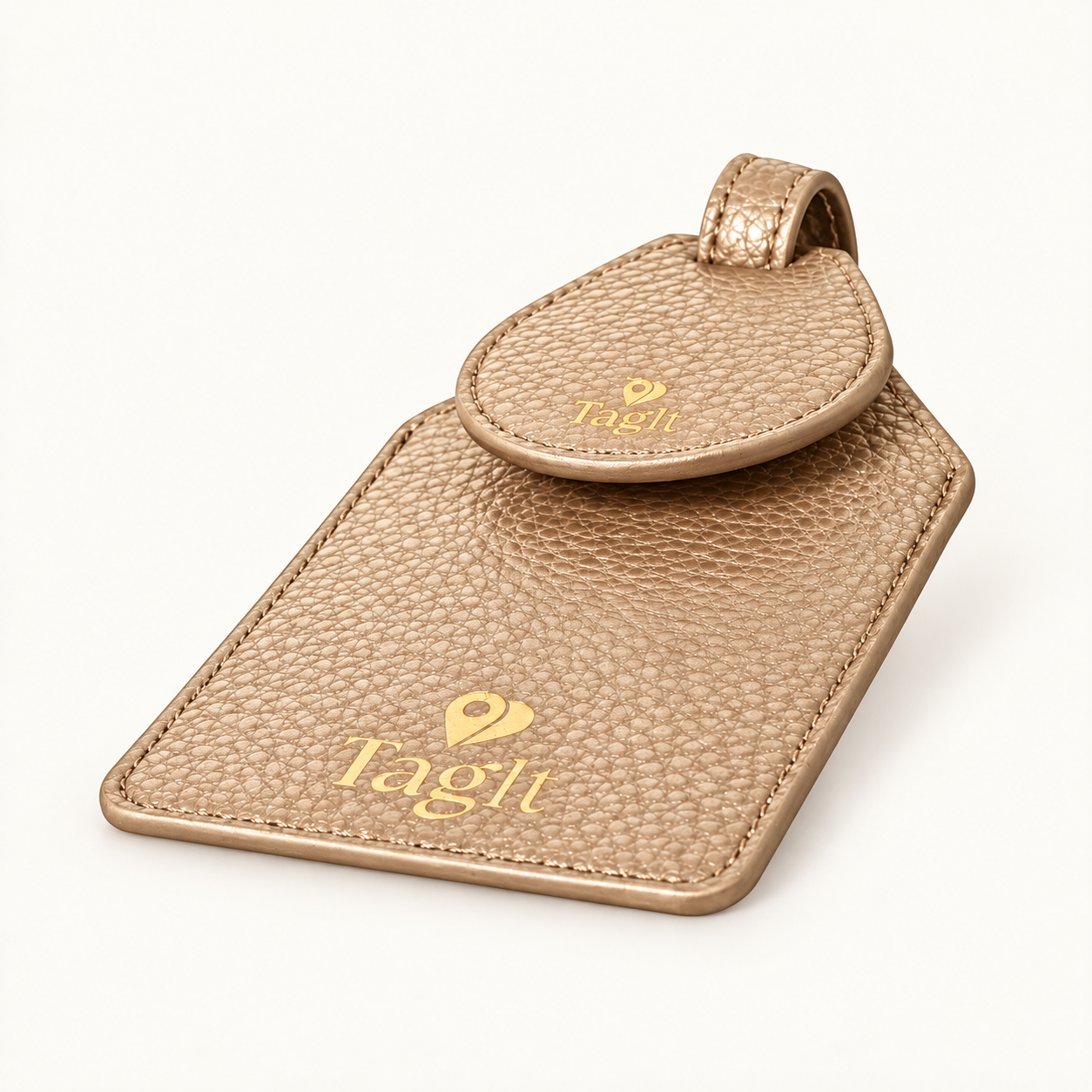 Wayfinder Pebble Leather AirTag Luggage Tag — Metallic Champagne — tracker-ready luggage tag